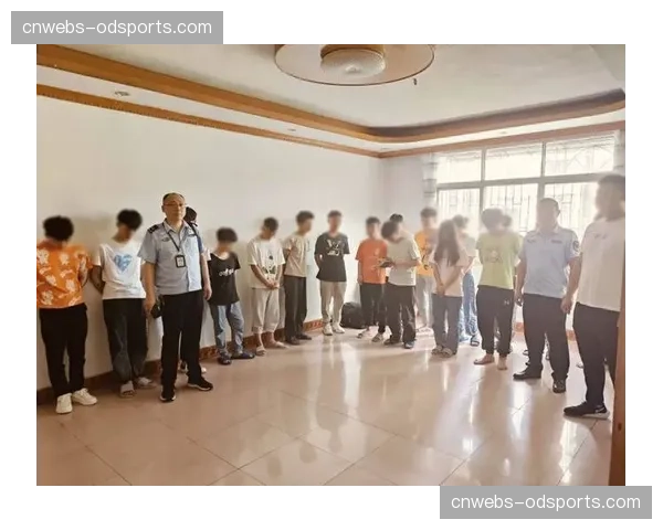 跨国兴奋剂贩卖团伙被捣毁，涉案人员包括前队医